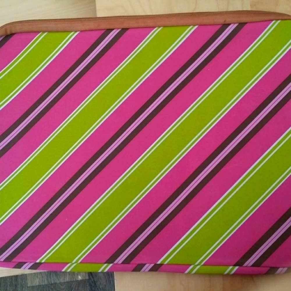 Laptop sleeve - case